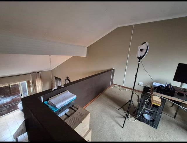 3 BEDROOM TOWNHOUSE FOR SALE IN RADIOKOP